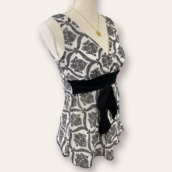 ✨🖤 Babydoll y2k Mesh Top 🖤✨ - Picture 3 of 4